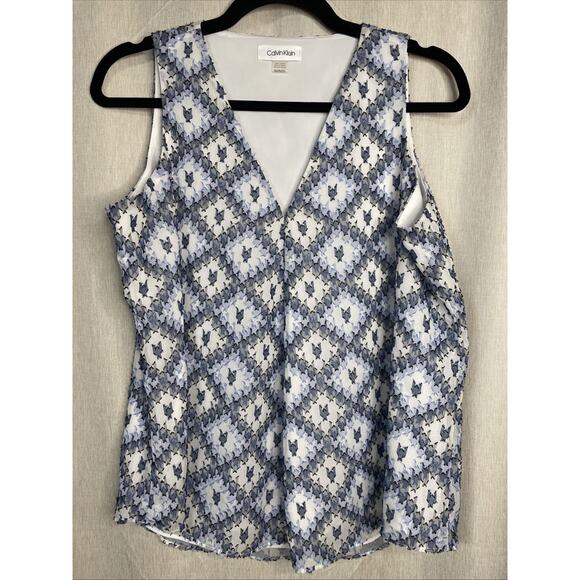 Calvin Klein Plus Size PM V Neck Sleeveless Embroidered Textured Top Blue &White - Picture 1 of 4
